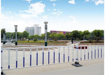 南寧鋅鋼護欄道路護欄批發(fā)價市政護欄廠家