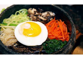 創(chuàng)業(yè)干點什么好 喜葵石鍋飯加盟客源多
