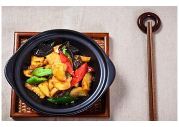 潤(rùn)仟祥黃燜雞影響力廣闊 市場(chǎng)口碑好
