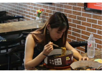 必高林鐵板飯可以加盟嗎?萬元開店會有更好發(fā)展