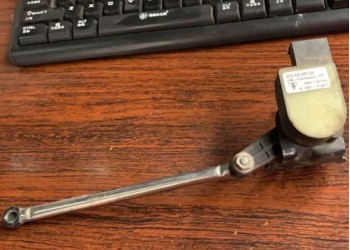 保時(shí)捷 970車身高度傳感器 平衡桿 機(jī)腳膠 發(fā)電機(jī)