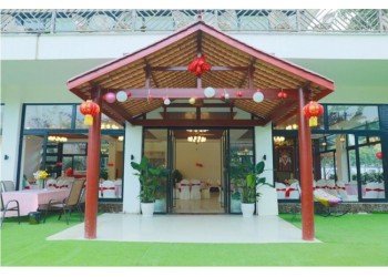 三圣鄉(xiāng)自助燒烤柴火雞農(nóng)家樂(lè)服務(wù)周到
