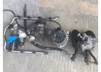 奔馳AMG 113 G55起動機 冷氣泵 發電機 助力泵