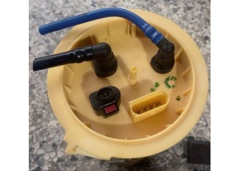 奧迪進(jìn)口Q5柴油泵 波箱 發(fā)電機 冷氣泵 雨刮連動桿