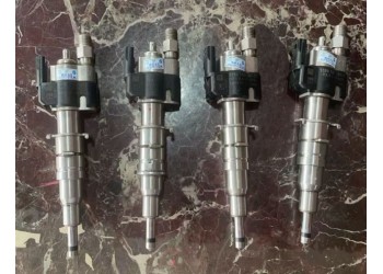 寶馬噴油嘴 節(jié)氣門(mén) 發(fā)電機(jī) 汽油泵 氣門(mén)室蓋 水箱